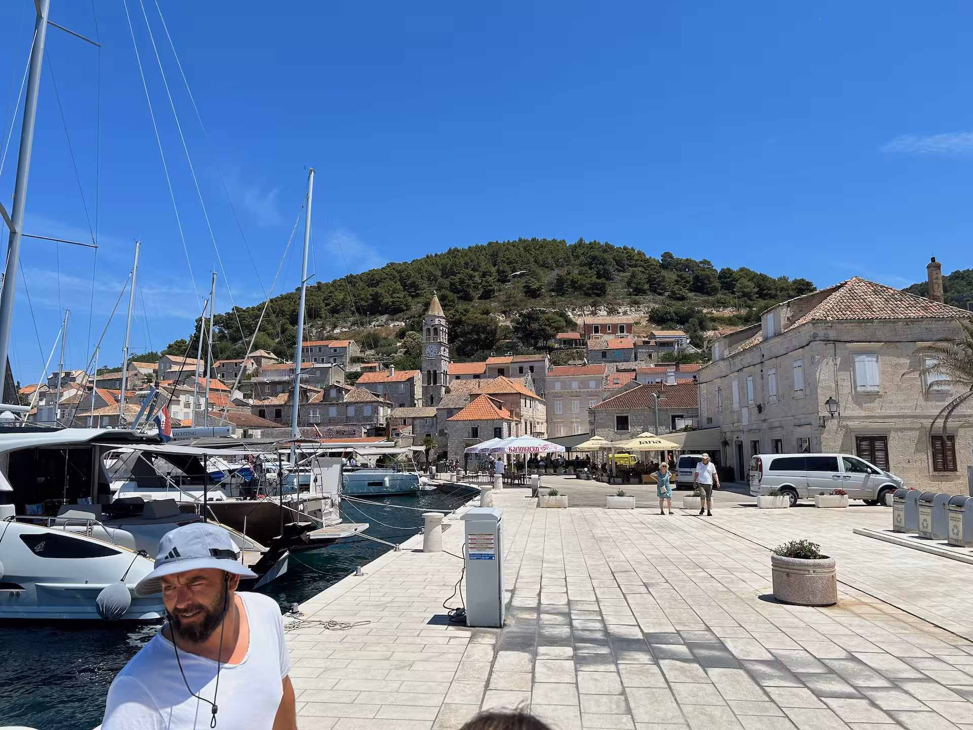 Private boat transfers from Hvar